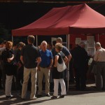 011 Diskussionen am Stand des Stadtforums